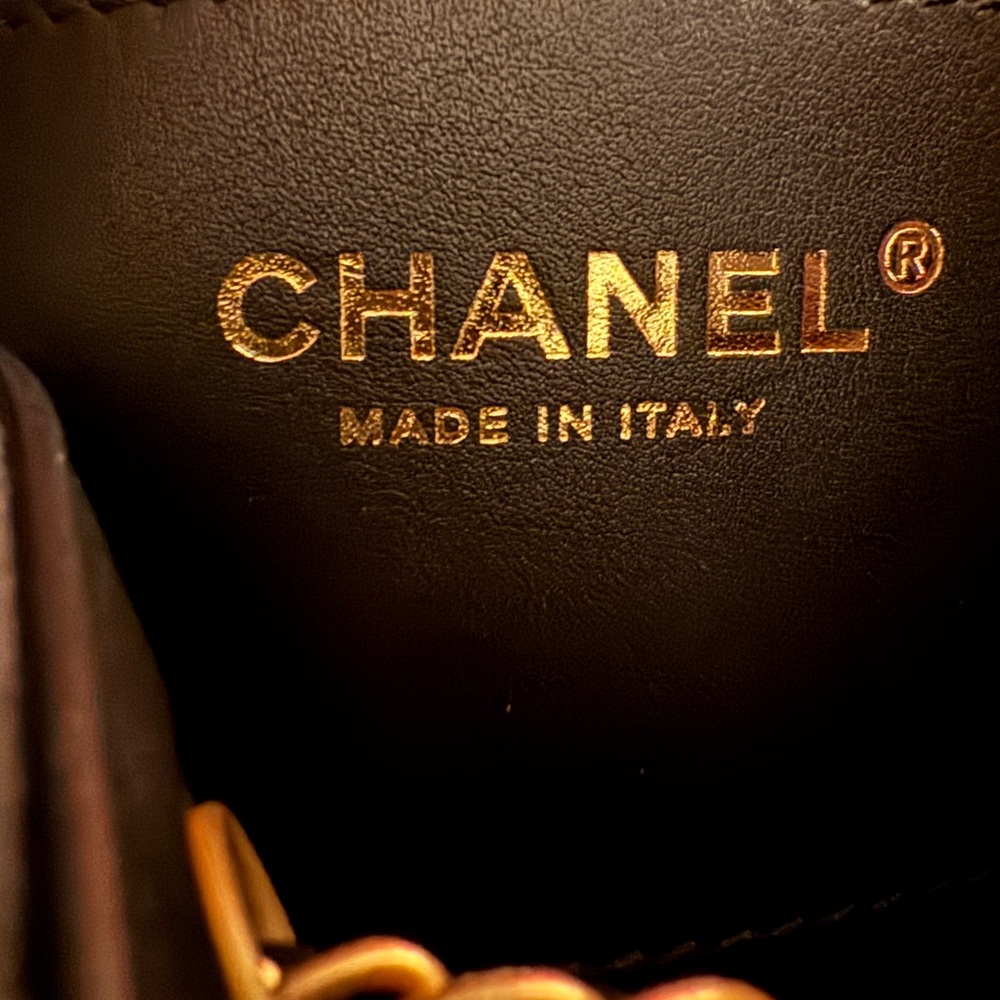 Chanel 25 Small Black Canvas Quilted Shoulder Bag with Antique Gold Hardware - Picture 2 of 6